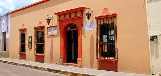 Compra tus Boletos de autobús en ETN Turistar Lujo y visita El Museo Casa Amado Nervo, Tepic