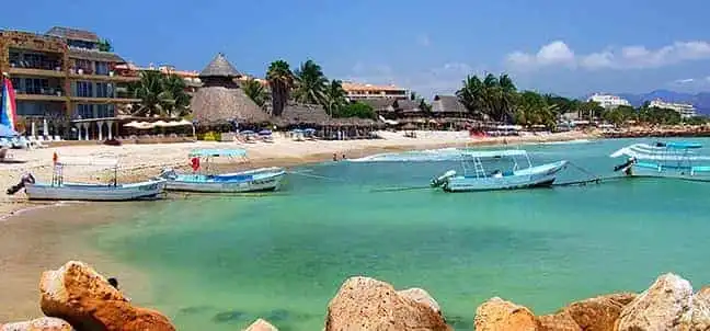 Compra tus Boletos de autobús en ETN Turistar Lujo y visita la Playa el Anclote Barroco ideal para disfrutar de una agradable vista al Pacífico