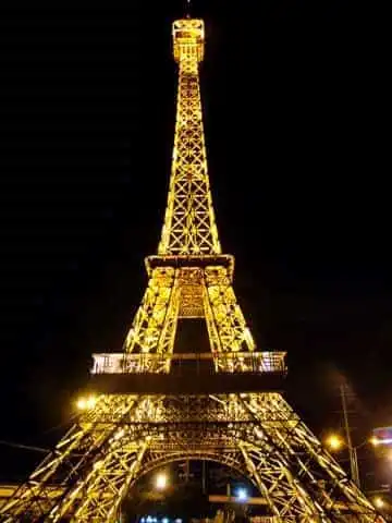 Compra tus Boletos de autobús en ETN Turistar Lujo y visita la Torre Eiffel de París en la Ciudad de Gómez Palacio, Durango